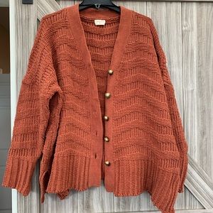 Cardigan Size M Rust Color